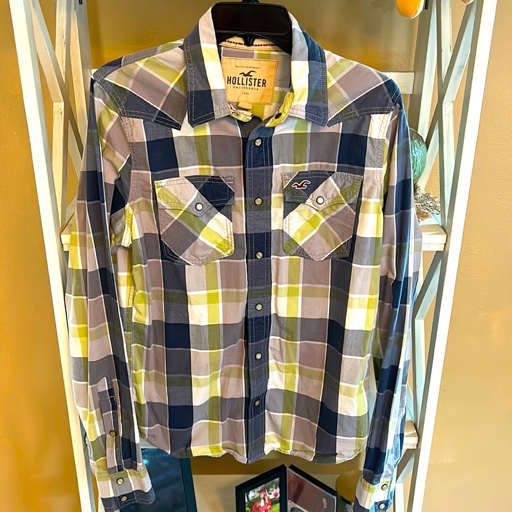 Hollister Mens Pearl Snap Button Plaid shirt sz M